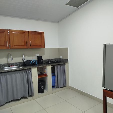 Kanaq Hotel Tours Leticia Bagian luar foto