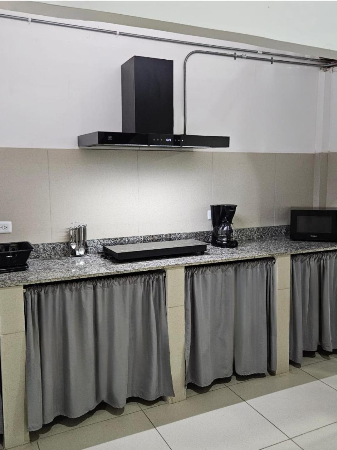 Kanaq Hotel Tours Leticia Bagian luar foto