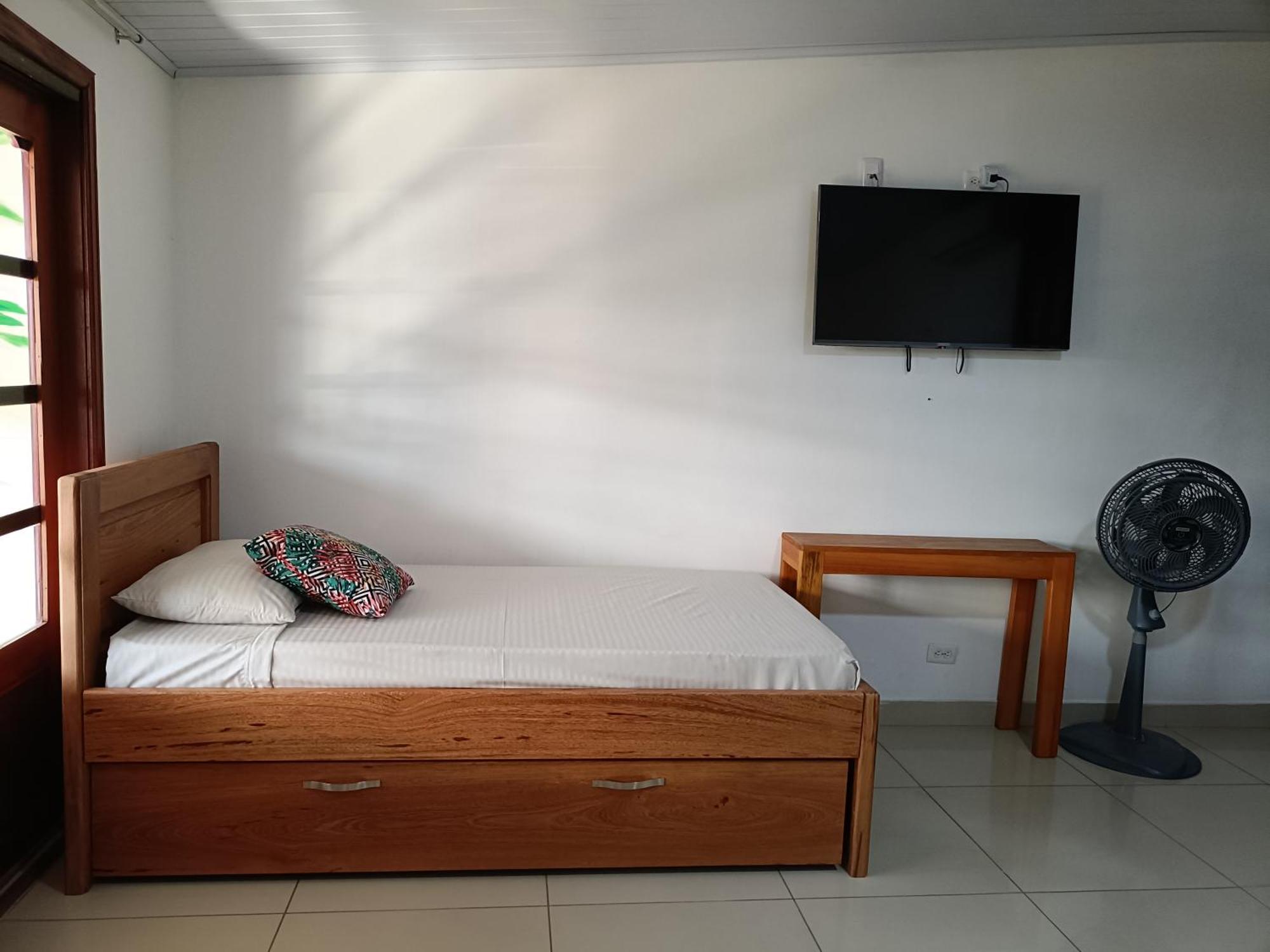 Kanaq Hotel Tours Leticia Bagian luar foto