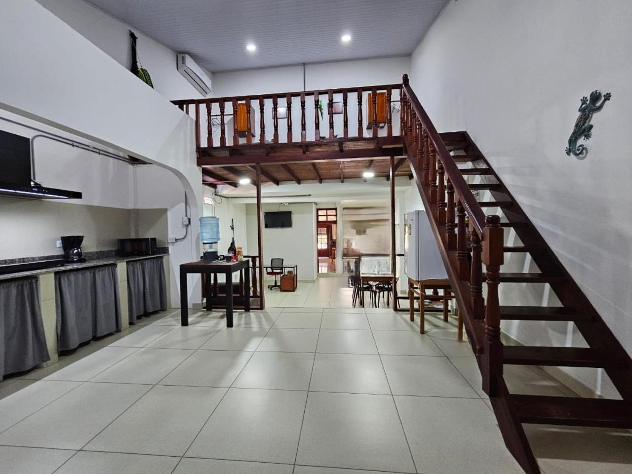 Kanaq Hotel Tours Leticia Bagian luar foto