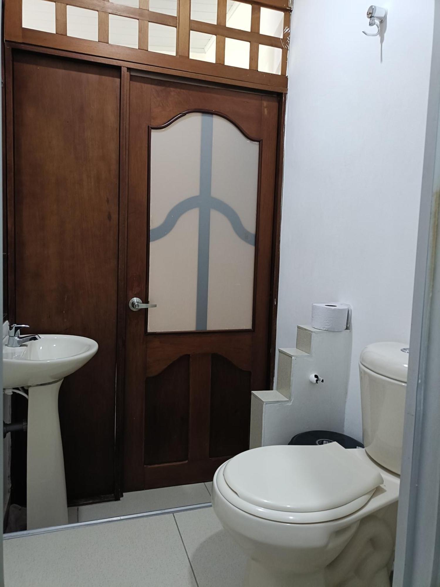 Kanaq Hotel Tours Leticia Bagian luar foto